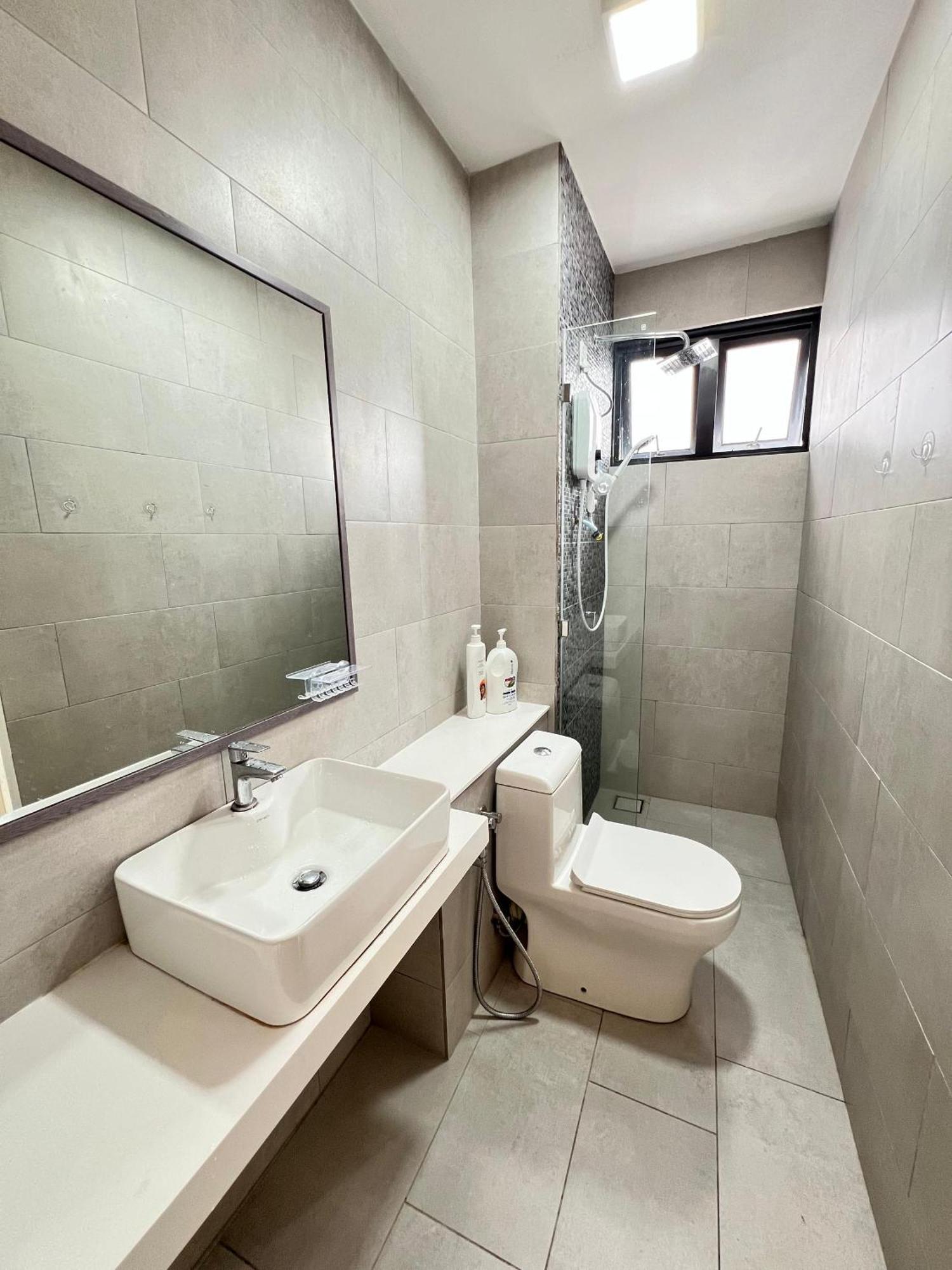 كوتا كينابالو The Shore Executive Suites By Ys Luxury المظهر الخارجي الصورة