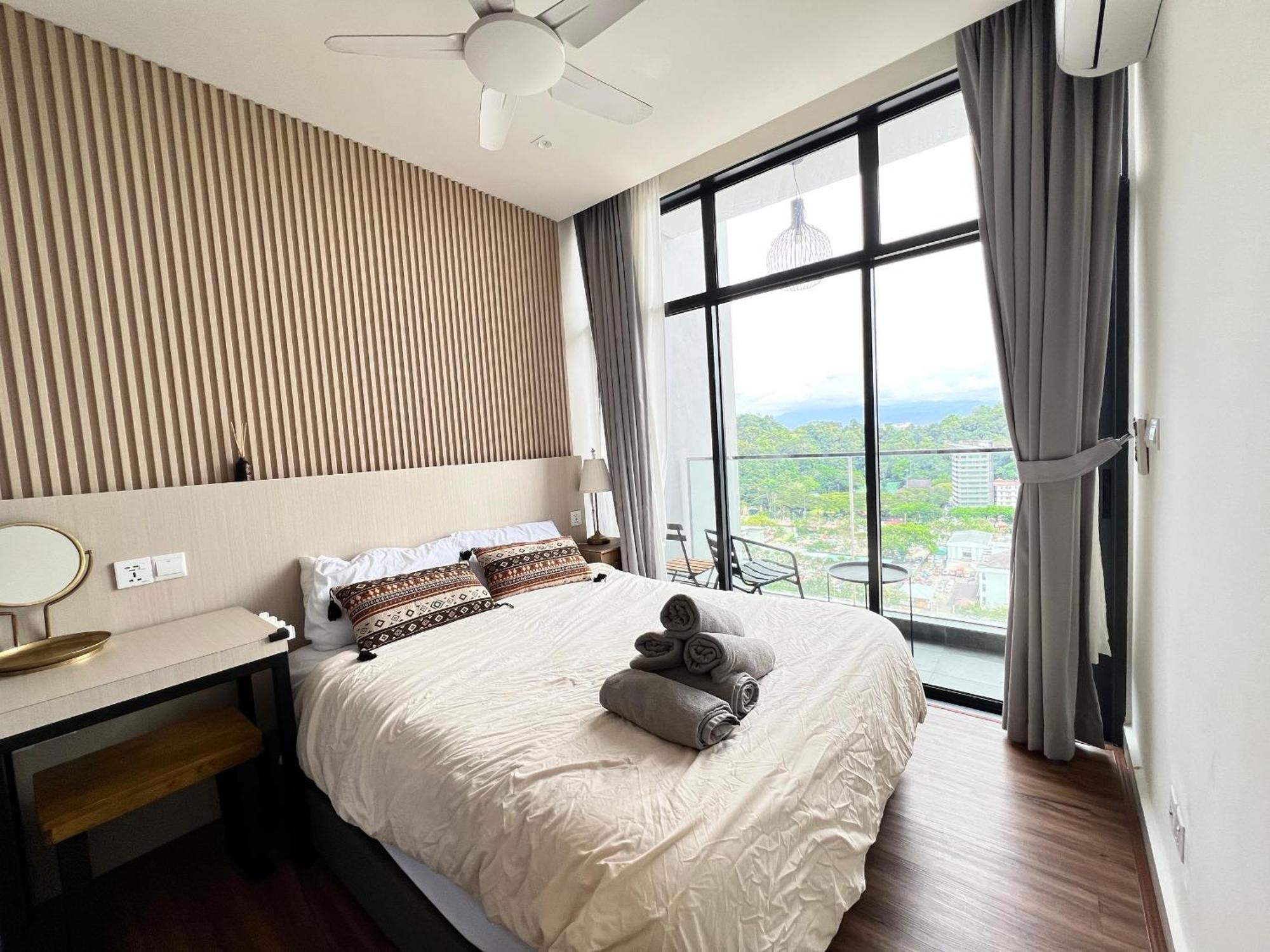 كوتا كينابالو The Shore Executive Suites By Ys Luxury المظهر الخارجي الصورة