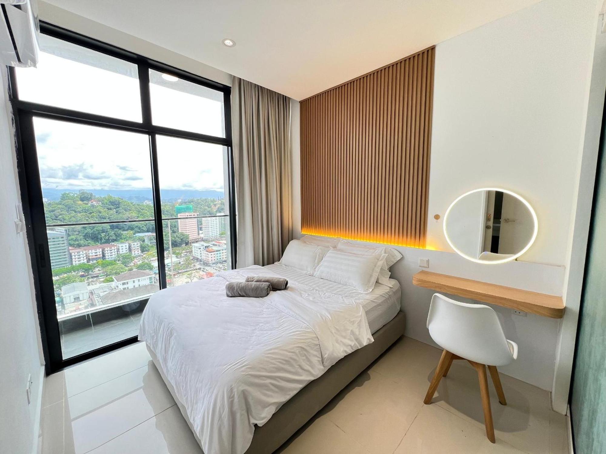 كوتا كينابالو The Shore Executive Suites By Ys Luxury المظهر الخارجي الصورة